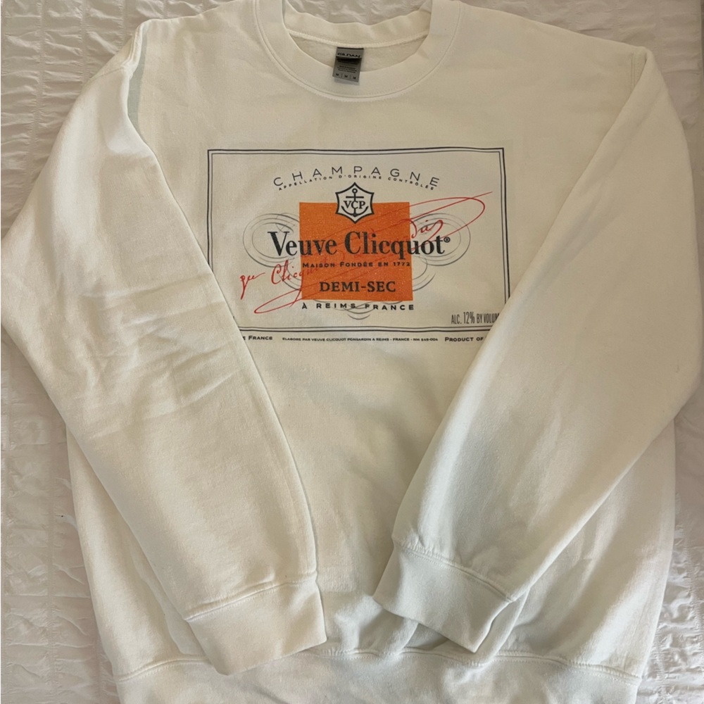 Veuve Clicquot Gildan Sweatshirt